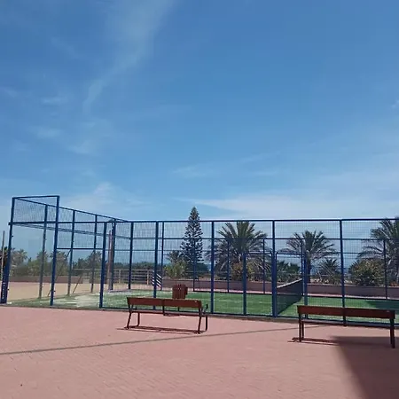 Sahara Beach, Sunrise & Mediterranean Sea Views Apartamento *