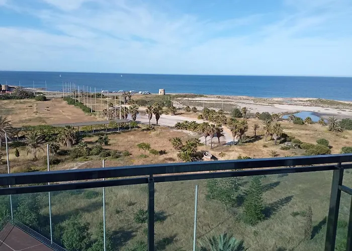 Sahara Beach, Sunrise & Mediterranean Sea Views Appartement *