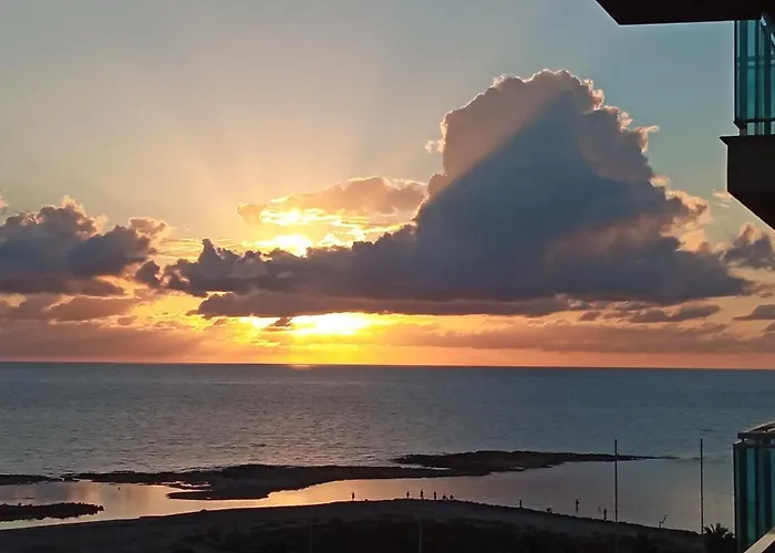 Apartamento Sahara Beach, Sunrise & Mediterranean Sea Views *