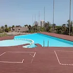 Sahara Beach, Sunrise & Mediterranean Sea Views Apartman