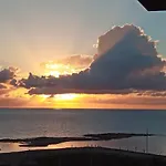Apartman Sahara Beach, Sunrise & Mediterranean Sea Views *
